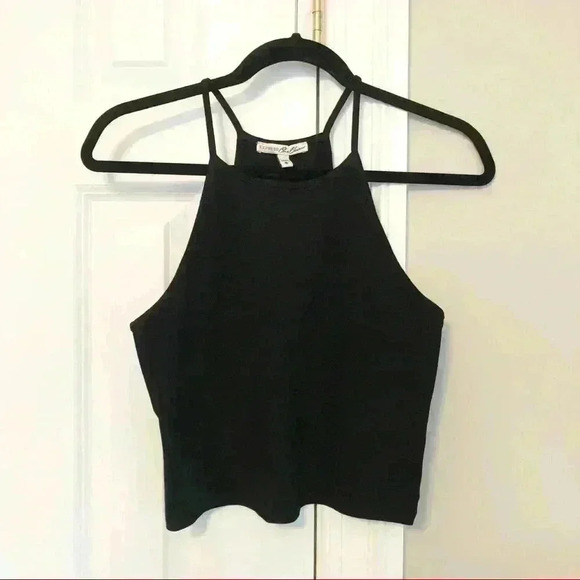 Express Crop Top - Picture 1 of 3